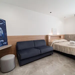 Maison d'hôtes Le 4 Stagioni Dante H Centro, By Clapa Group, Naples
